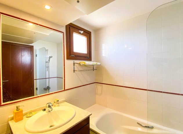 Resale - Apartament - Punta Prima *