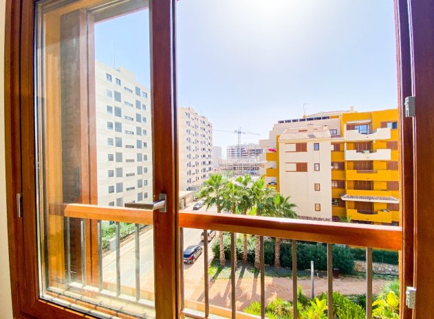 Resale - Apartament - Punta Prima *