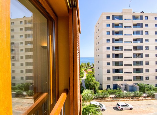 Resale - Apartament - Punta Prima *