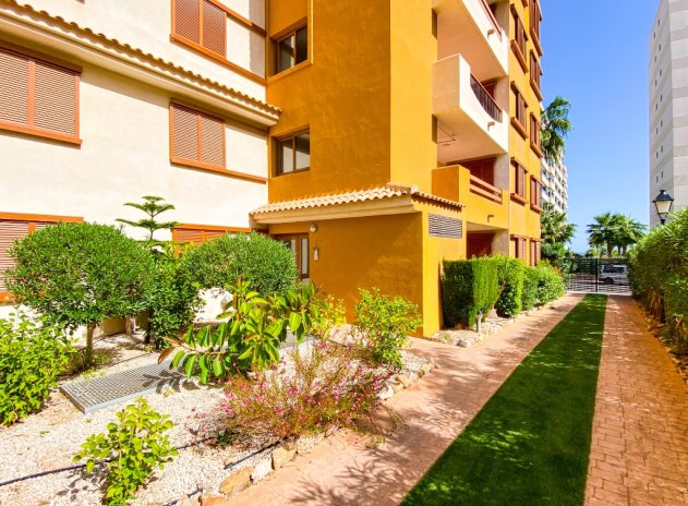 Resale - Apartament - Punta Prima *