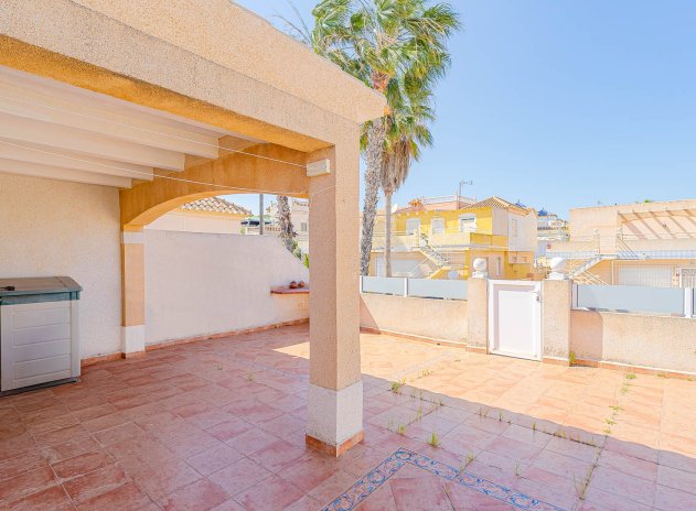 Resale - Townhouse * - Los Altos *
