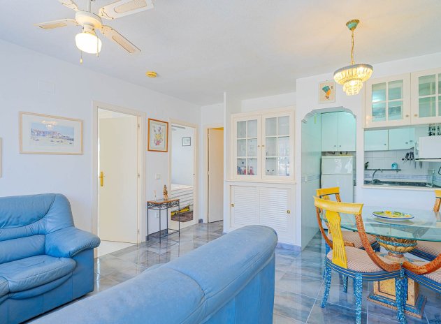 Resale - Townhouse * - Los Altos *