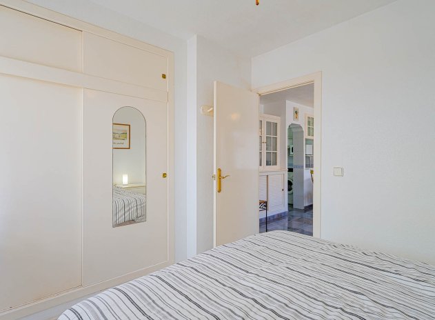 Resale - Townhouse * - Los Altos *
