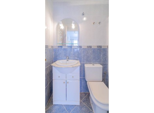 Resale - Townhouse * - Los Altos *