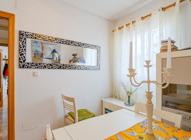 Reventa - Casa adosada - Torrevieja - Punta Prima