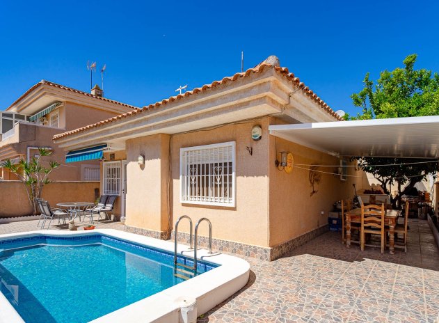 Herverkoop - Villa - Punta Prima