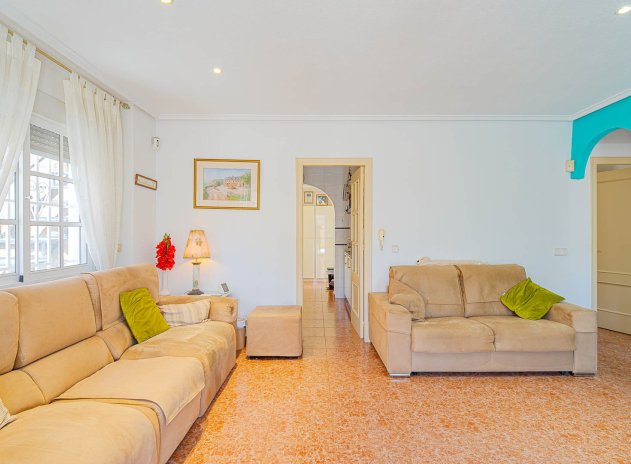 Herverkoop - Villa - Punta Prima