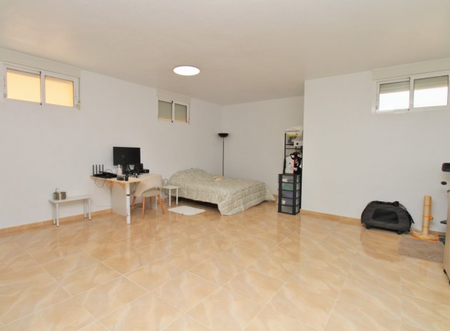 Resale - Townhouse * - San Miguel de Salinas *