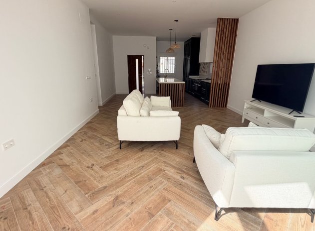 Resale - Townhouse * - Catral *