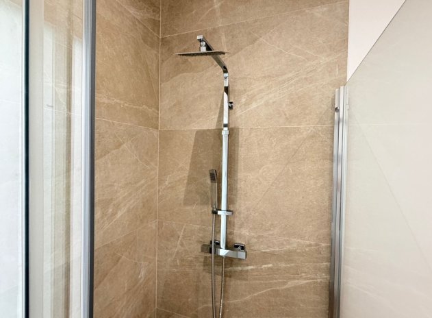 Resale - Townhouse * - Catral *