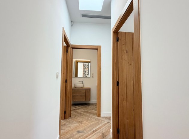 Resale - Townhouse * - Catral *