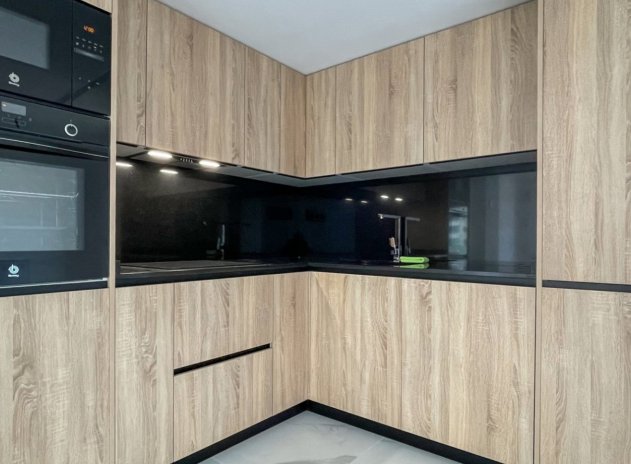Wiederverkauf - Wohnung - Orihuela Costa - Punta Prima
