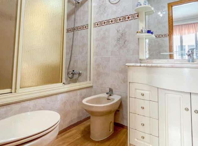 Wiederverkauf - Wohnung - Torrevieja - Acequion