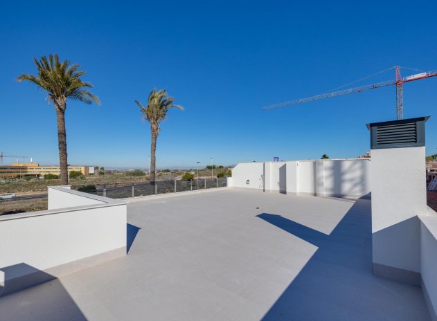 Obra nueva - Villa - Torrevieja - Parque Acuático - Sector 25