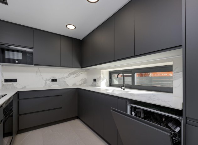 Obra nueva - Villa - Torrevieja - Parque Acuático - Sector 25