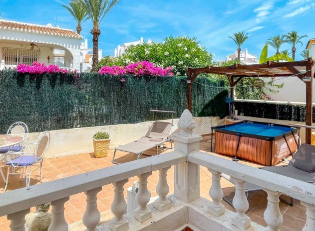 Reventa - Casa adosada - Orihuela Costa - La Rioja