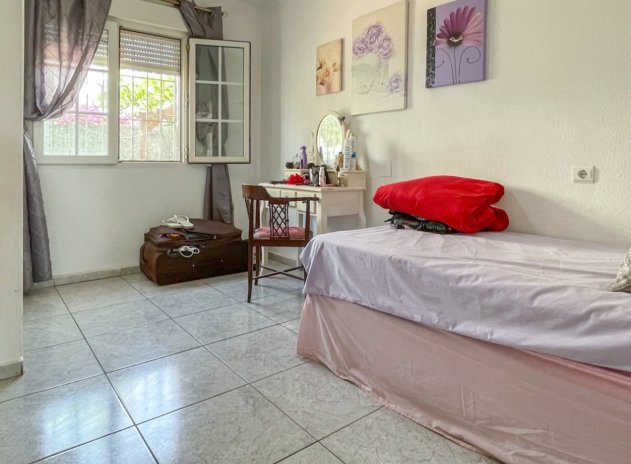 Reventa - Casa adosada - Orihuela Costa - La Rioja