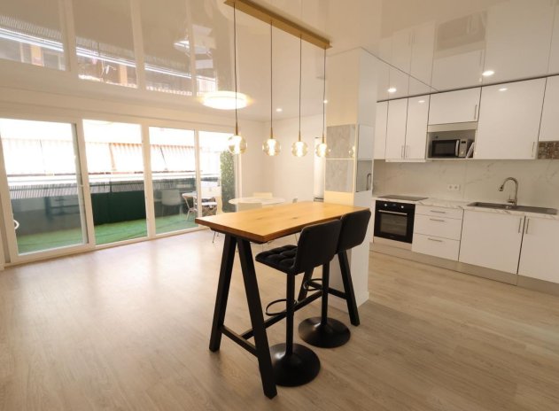 Herverkoop - Appartement - Torrevieja - Acequion