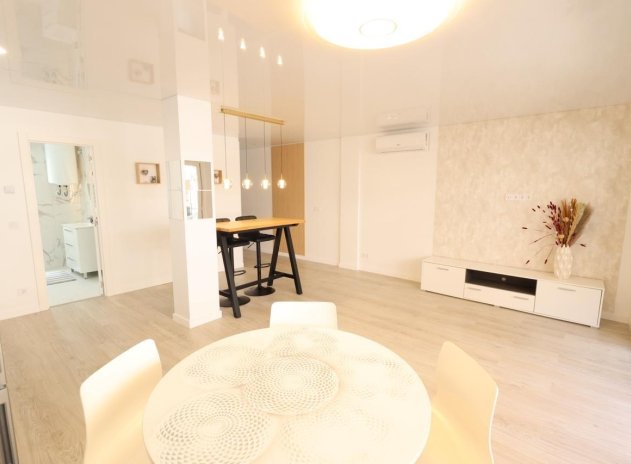 Herverkoop - Appartement - Torrevieja - Acequion