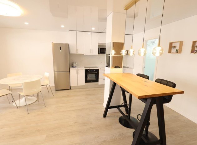 Herverkoop - Appartement - Torrevieja - Acequion