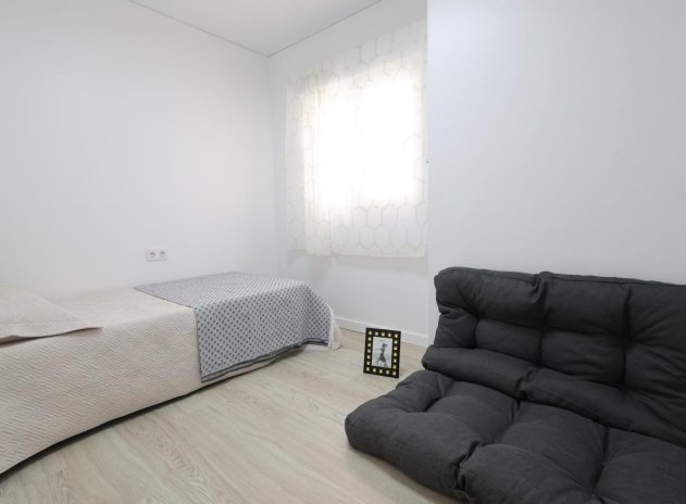 Herverkoop - Appartement - Torrevieja - Acequion