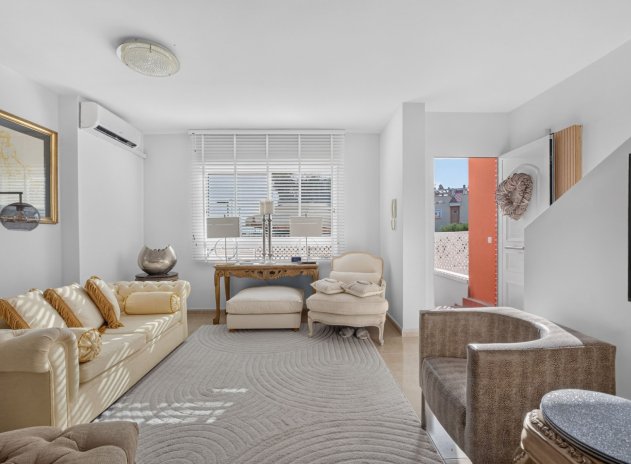 Resale - Apartment / Flat * - Bigastro *