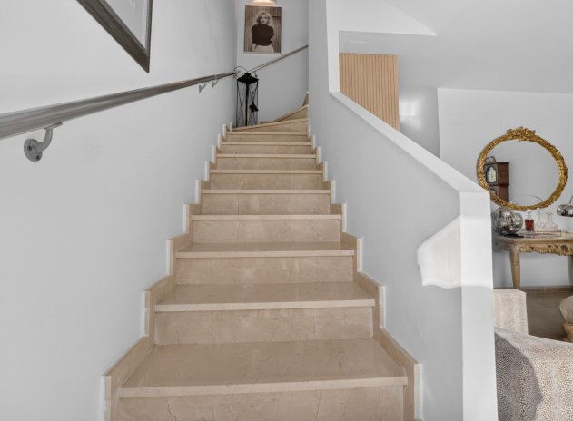 Resale - Apartment / Flat * - Bigastro *