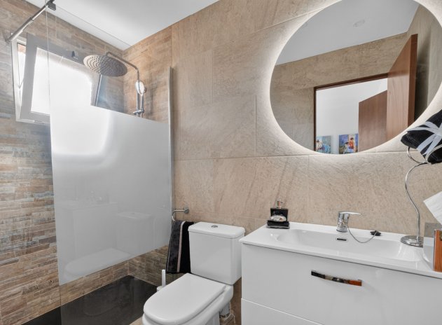 Resale - Apartment / Flat * - Bigastro *