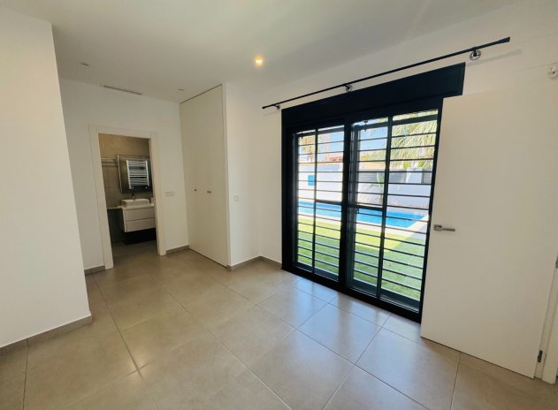 Herverkoop - Villa - San Pedro del Pinatar - Lo pagan