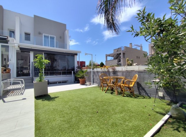Revente - Maison mitoyenne - Torrevieja