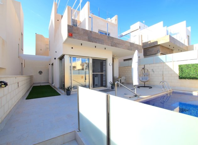 Resale - Villa * - Villamartin * - Villamartín * 