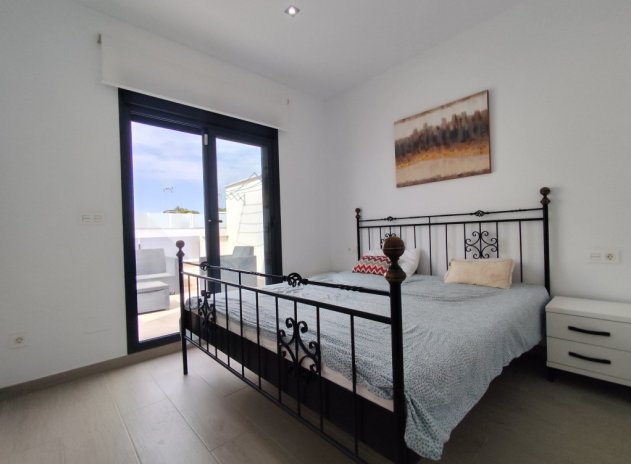Revente - Villa - Pilar de la Horadada
