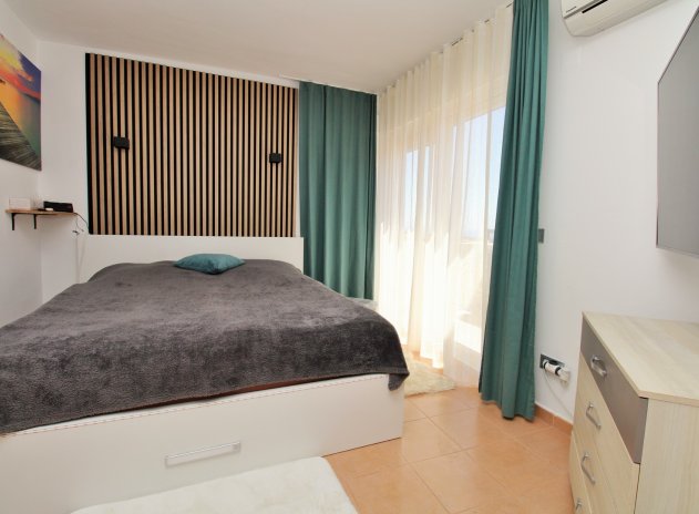 Reventa - Casa adosada - Villamartin - Villamartín