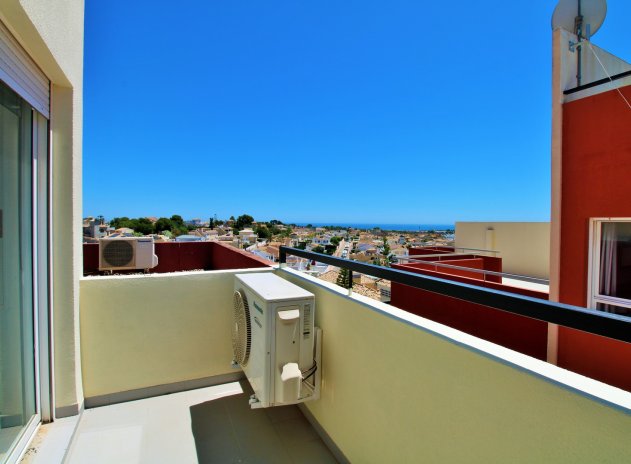 Reventa - Casa adosada - Villamartin - Villamartín