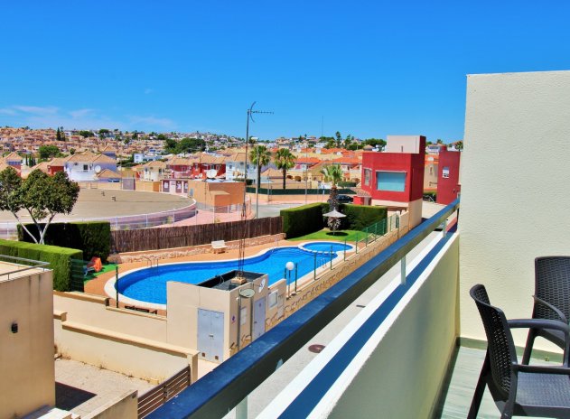 Reventa - Casa adosada - Villamartin - Villamartín