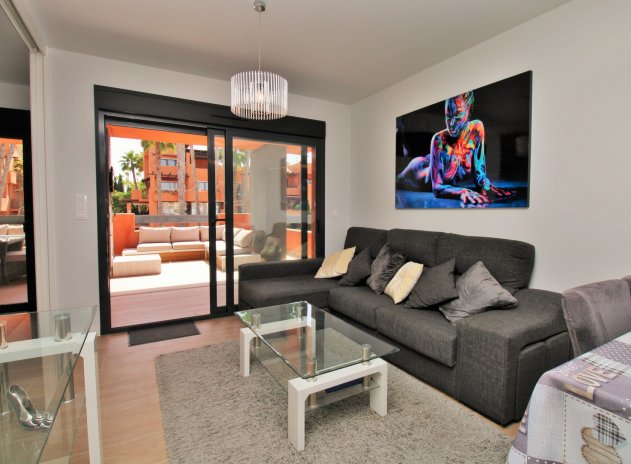 Wiederverkauf - Wohnung - Villamartin - Villamartín