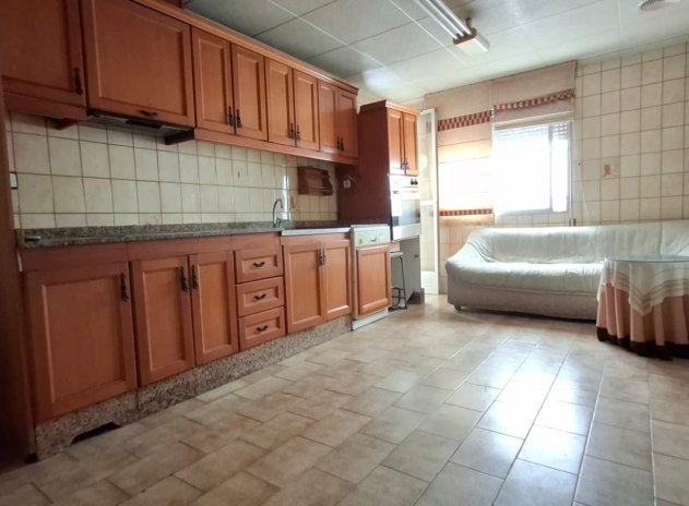 Resale - Apartment / Flat * - Orihuela *