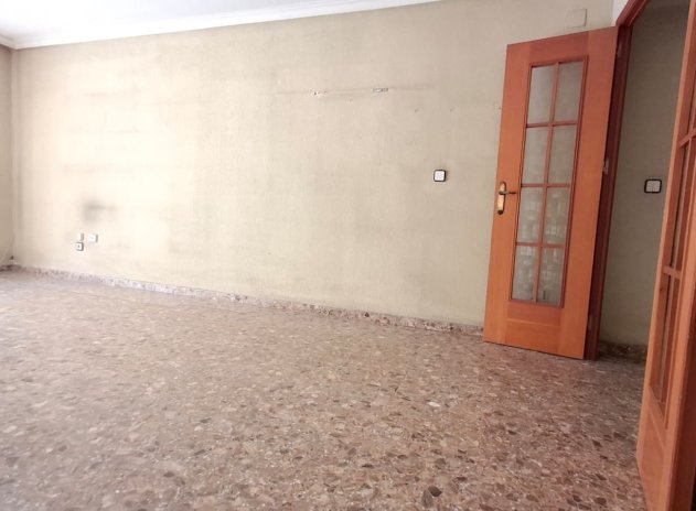 Resale - Apartment / Flat * - Orihuela *
