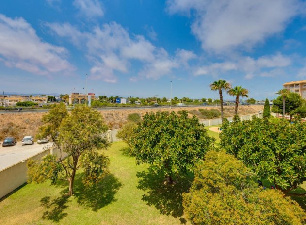 Herverkoop - Appartement - Torrevieja - Parque de las Naciones