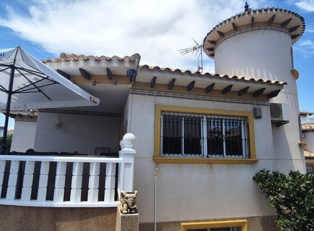 Herverkoop - Villa - Villamartin - Villamartín