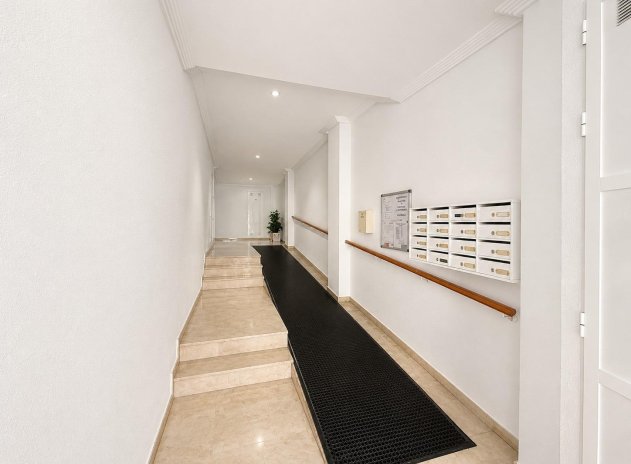 Herverkoop - Appartement - Torrevieja - Playa del Cura