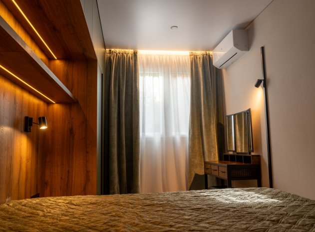 Resale - Apartment / Flat * - Torrevieja *