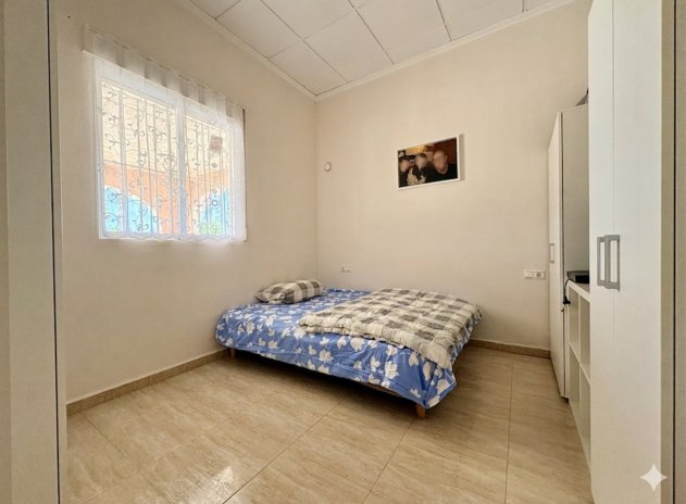Wiederverkauf - Finca / Ländliches Wohnhaus - Dolores