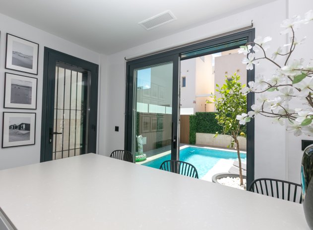 Herverkoop - Villa - Villamartin - PAU 26