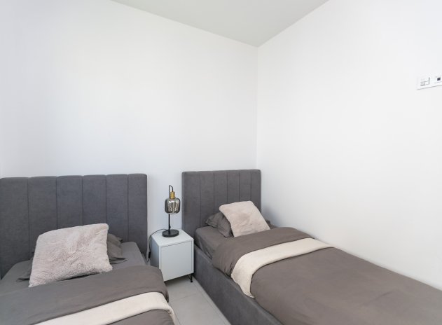 Herverkoop - Villa - Villamartin - PAU 26