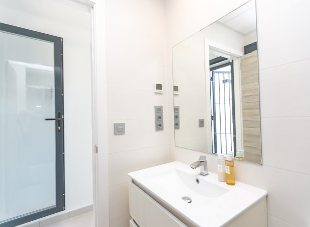 Herverkoop - Villa - Villamartin - PAU 26