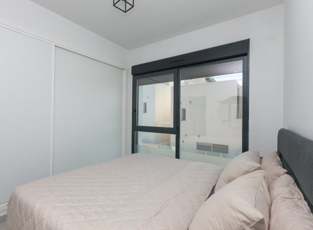 Herverkoop - Villa - Villamartin - PAU 26
