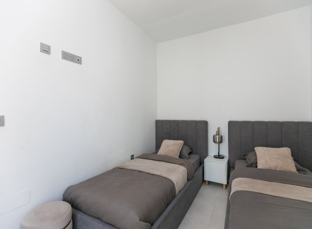 Herverkoop - Villa - Villamartin - PAU 26