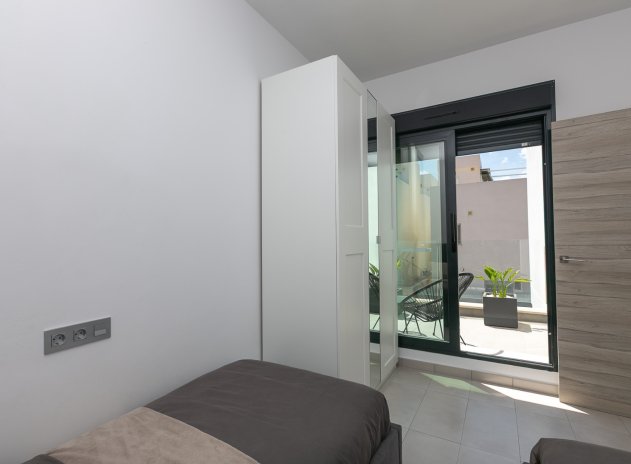 Herverkoop - Villa - Villamartin - PAU 26