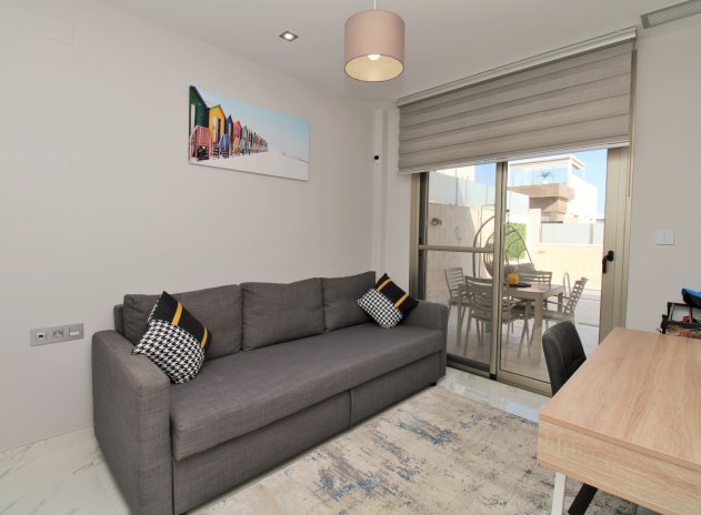 Resale - Villa * - Villamartin * - Villamartín * 